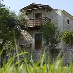 Lithies Farm Houses